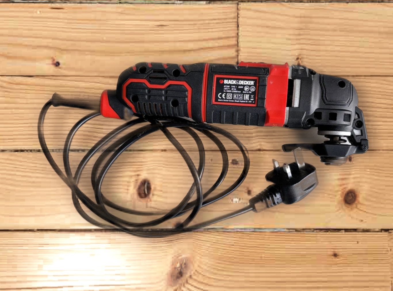 B & D Oscillating Tool - £25